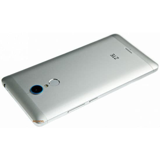 ZTE Blade A711