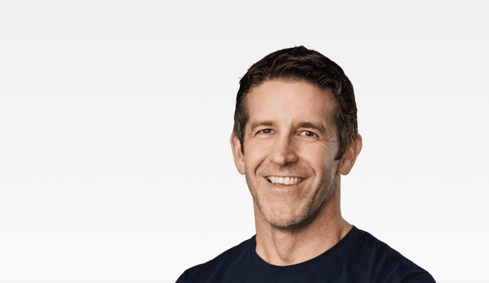 Apple Soroti Rekam Jejak Hardware John Ternus dalam Profil CEO Terbaru